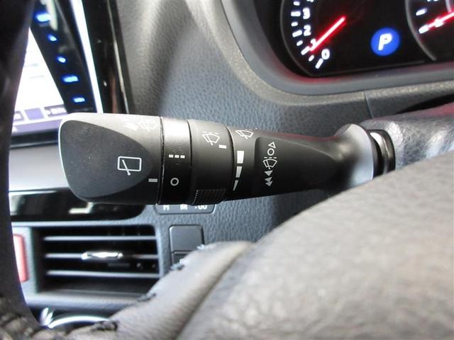 小雨時に便利な、時間調節機能付き間欠ワイパーです。