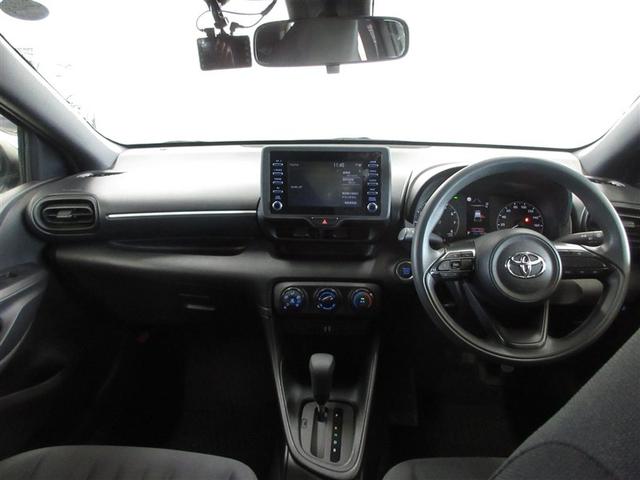 ヤリス Ｘ　ミュージックプレイヤー接続可　バックカメラ　衝突被害軽減システム　ワンオーナー　記録簿（8枚目）