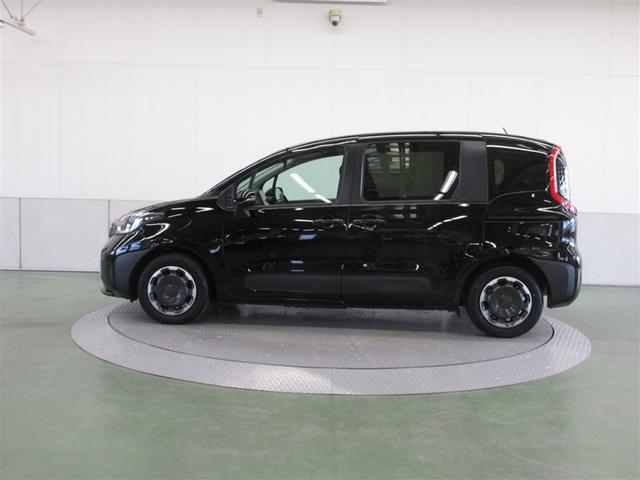 シエンタ ハイブリッドＺ　フルセグ　メモリーナビ　ミュージックプレイヤー接続可　バックカメラ　衝突被害軽減システム　ＥＴＣ　ドラレコ　両側電動スライド　ＬＥＤヘッドランプ　ウオークスルー　乗車定員７人　３列シート（4枚目）