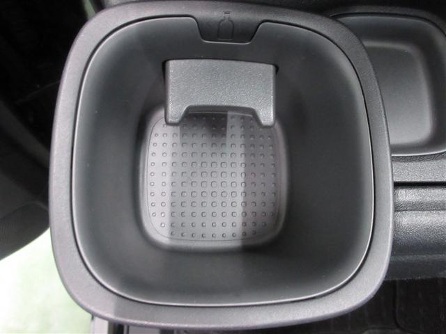 シエンタ ハイブリッドＺ　フルセグ　メモリーナビ　ミュージックプレイヤー接続可　バックカメラ　衝突被害軽減システム　ＥＴＣ　ドラレコ　両側電動スライド　ＬＥＤヘッドランプ　ウオークスルー　乗車定員７人　３列シート（20枚目）