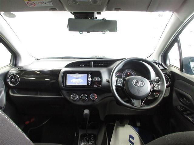 ヴィッツ Ｆ　セーフティーエディション　４ＷＤ　メモリーナビ　ＤＶＤ再生　ミュージックプレイヤー接続可　バックカメラ　衝突被害軽減システム　ＥＴＣ　ＬＥＤヘッドランプ（8枚目）