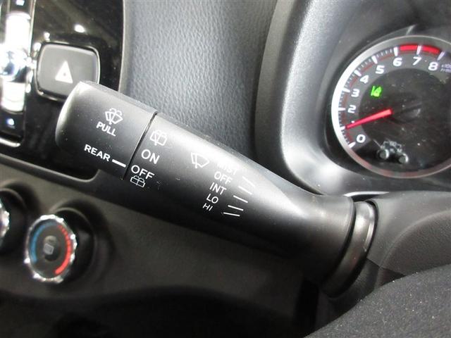 ヴィッツ Ｆ　セーフティーエディション　４ＷＤ　メモリーナビ　ＤＶＤ再生　ミュージックプレイヤー接続可　バックカメラ　衝突被害軽減システム　ＥＴＣ　ＬＥＤヘッドランプ（25枚目）