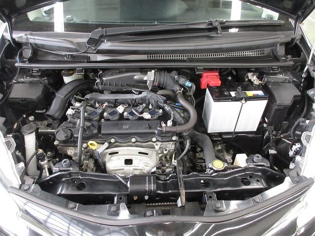 ヴィッツ Ｆ　セーフティーエディション　４ＷＤ　メモリーナビ　ＤＶＤ再生　ミュージックプレイヤー接続可　バックカメラ　衝突被害軽減システム　ＥＴＣ　ＬＥＤヘッドランプ（32枚目）