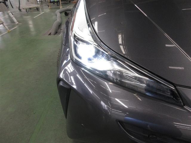 プリウス Ａ　４ＷＤ　フルセグ　メモリーナビ　ＤＶＤ再生　ミュージックプレイヤー接続可　バックカメラ　衝突被害軽減システム　ＥＴＣ　ＬＥＤヘッドランプ　ワンオーナー　記録簿（7枚目）