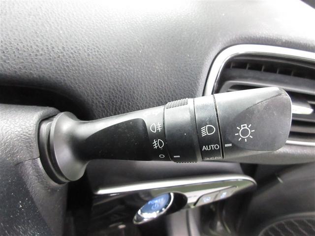 プリウス Ａ　４ＷＤ　フルセグ　メモリーナビ　ＤＶＤ再生　ミュージックプレイヤー接続可　バックカメラ　衝突被害軽減システム　ＥＴＣ　ＬＥＤヘッドランプ　ワンオーナー　記録簿（22枚目）