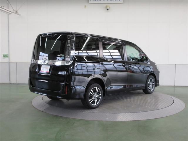 ヴォクシー V 4WD フルセグ メモリーナビ DVD再生 ミュージックプレイヤー接続可 バックカメラ ETC 両側電動スライド LEDヘッドランプ ウオークスルー 乗車定員7人 3列シート ワンオーナー 記録簿(6枚目)