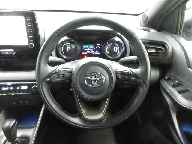 ヤリス ハイブリッドZ 4WD フルセグ メモリーナビ DVD再生 ミュージックプレイヤー接続可 バックカメラ 衝突被害軽減システム ETC LEDヘッドランプ ワンオーナー(8枚目)