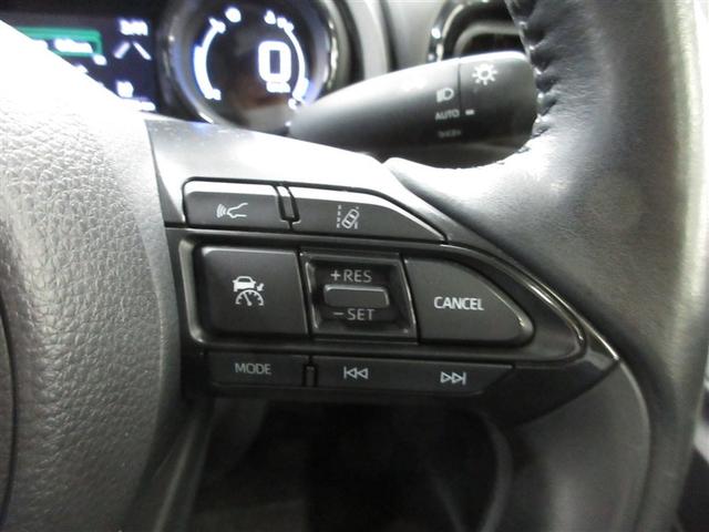 ヤリス ハイブリッドZ 4WD フルセグ メモリーナビ DVD再生 ミュージックプレイヤー接続可 バックカメラ 衝突被害軽減システム ETC LEDヘッドランプ ワンオーナー(10枚目)