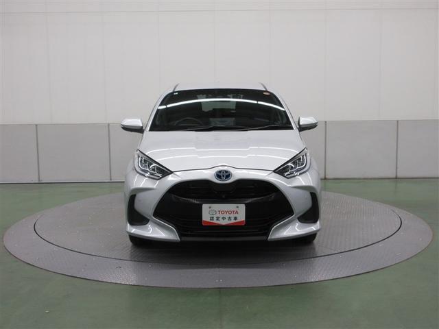 ヤリス ハイブリッドZ 4WD フルセグ メモリーナビ DVD再生 ミュージックプレイヤー接続可 バックカメラ 衝突被害軽減システム ETC LEDヘッドランプ ワンオーナー(32枚目)