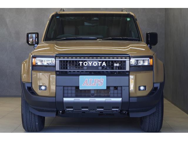 ランドクルーザー２５０ ＶＸファーストエディション　４ＷＤ　ナビ　パノラミックビューモニター　デジタルインナーミラー　ムーンルーフ　ヒーター＆ベンチレーションシート　ステアリングヒーター　ＬＥＤヘッドライト　パワーバックドア（3枚目）