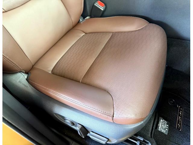 ランドクルーザー２５０ ＶＸファーストエディション　４ＷＤ　ナビ　パノラミックビューモニター　デジタルインナーミラー　ムーンルーフ　ヒーター＆ベンチレーションシート　ステアリングヒーター　ＬＥＤヘッドライト　パワーバックドア（14枚目）