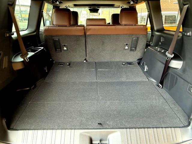 ランドクルーザー２５０ ＶＸファーストエディション　４ＷＤ　ナビ　パノラミックビューモニター　デジタルインナーミラー　ムーンルーフ　ヒーター＆ベンチレーションシート　ステアリングヒーター　ＬＥＤヘッドライト　パワーバックドア（36枚目）