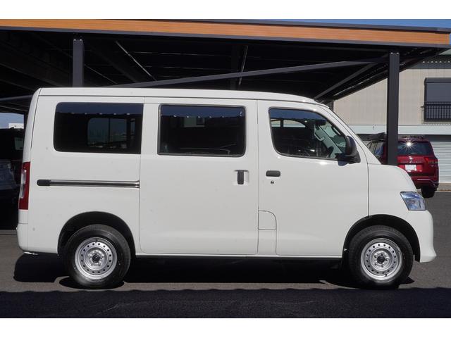 タウンエースバン GL 4WD スマートアシスト アイドリングストップ LEDヘッドライト オートライト プライバシーガラス パワーウィンドウ キーレス(5枚目)