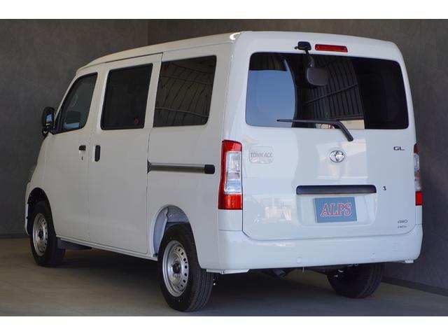 タウンエースバン GL 4WD スマートアシスト アイドリングストップ LEDヘッドライト オートライト プライバシーガラス パワーウィンドウ キーレス(6枚目)