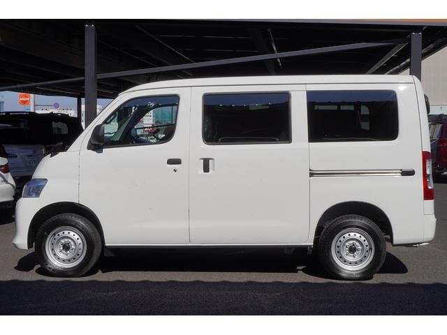 タウンエースバン GL 4WD スマートアシスト アイドリングストップ LEDヘッドライト オートライト プライバシーガラス パワーウィンドウ キーレス(9枚目)