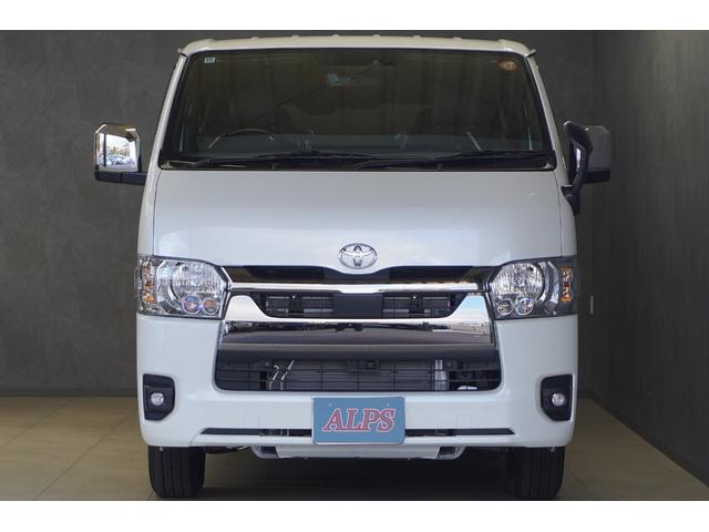 ハイエースバン スーパーＧＬ　ダークプライムＩＩ　１オーナー　ナビ　パノラミックビューモニター　デジタルインナーミラー　ＥＴＣ２．０　ＬＥＤヘッドランプ　両側パワースライド　リヤヒーター＆クーラー　ＯＰ１５インチＡＷ　スマートキー（2枚目）