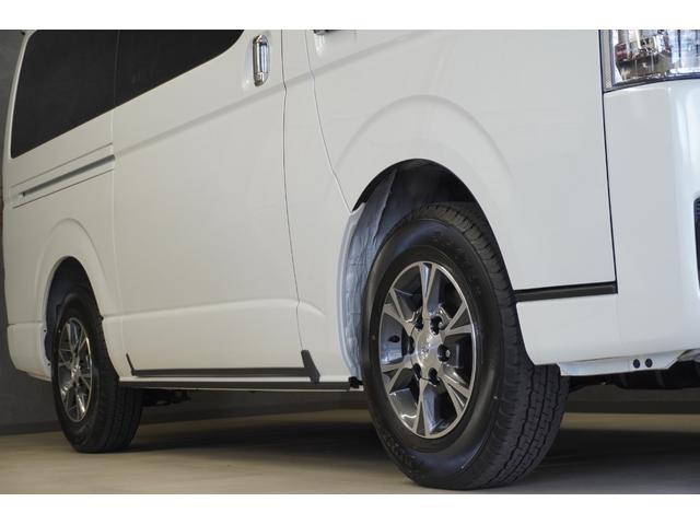 ハイエースバン スーパーＧＬ　ダークプライムＩＩ　１オーナー　ナビ　パノラミックビューモニター　デジタルインナーミラー　ＥＴＣ２．０　ＬＥＤヘッドランプ　両側パワースライド　リヤヒーター＆クーラー　ＯＰ１５インチＡＷ　スマートキー（5枚目）