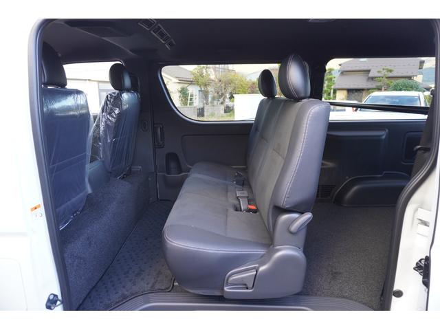 ハイエースバン スーパーＧＬ　ダークプライムＩＩ　１オーナー　ナビ　パノラミックビューモニター　デジタルインナーミラー　ＥＴＣ２．０　ＬＥＤヘッドランプ　両側パワースライド　リヤヒーター＆クーラー　ＯＰ１５インチＡＷ　スマートキー（21枚目）