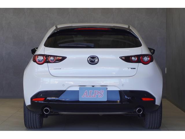 MAZDA3ファストバック 20Sバーガンディ セレクション ユーザー買取車 ナビ 全方位カメラ ETC DVD/地デジ 前後ドラレコ LEDヘッドランプ クリアランスソナー ステアリングヒーター シートヒーター スマートキー(8枚目)