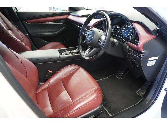MAZDA3ファストバック 20Sバーガンディ セレクション ユーザー買取車 ナビ 全方位カメラ ETC DVD/地デジ 前後ドラレコ LEDヘッドランプ クリアランスソナー ステアリングヒーター シートヒーター スマートキー(12枚目)