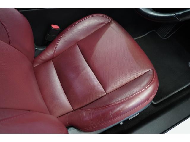 MAZDA3ファストバック 20Sバーガンディ セレクション ユーザー買取車 ナビ 全方位カメラ ETC DVD/地デジ 前後ドラレコ LEDヘッドランプ クリアランスソナー ステアリングヒーター シートヒーター スマートキー(13枚目)