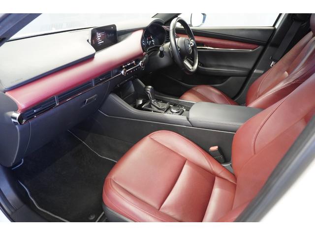 MAZDA3ファストバック 20Sバーガンディ セレクション ユーザー買取車 ナビ 全方位カメラ ETC DVD/地デジ 前後ドラレコ LEDヘッドランプ クリアランスソナー ステアリングヒーター シートヒーター スマートキー(23枚目)