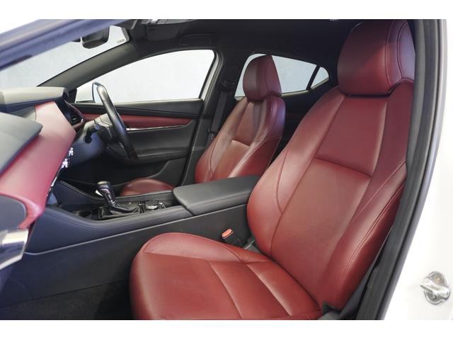 MAZDA3ファストバック 20Sバーガンディ セレクション ユーザー買取車 ナビ 全方位カメラ ETC DVD/地デジ 前後ドラレコ LEDヘッドランプ クリアランスソナー ステアリングヒーター シートヒーター スマートキー(24枚目)