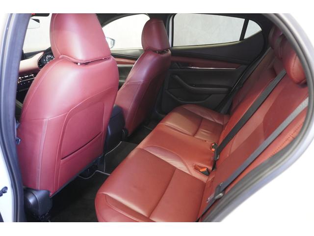 MAZDA3ファストバック 20Sバーガンディ セレクション ユーザー買取車 ナビ 全方位カメラ ETC DVD/地デジ 前後ドラレコ LEDヘッドランプ クリアランスソナー ステアリングヒーター シートヒーター スマートキー(25枚目)