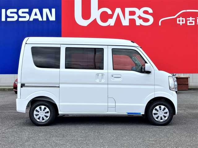 ＮＶ１００クリッパーバン ６６０　ＧＸ　ハイルーフ　４ＷＤ　４ＷＤ　エマ－ジェンシ－ブレ－キ　踏み間違い防　切替４ＷＤ　キーレスエントリーキー　ＬＥＤ　パワーウィンドー　助手席エアバック　エアコン　禁煙車　レーンアシスト　運転席エアバック　パワステ　ＡＢＳ　デュアルカメラブレーキＳ（6枚目）