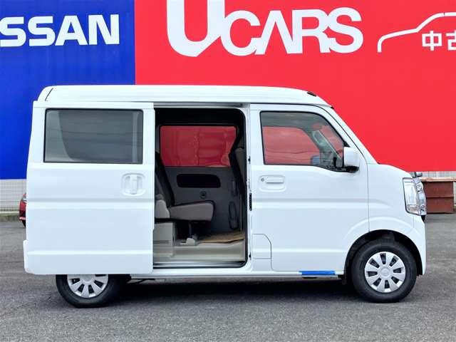 ＮＶ１００クリッパーバン ６６０　ＧＸ　ハイルーフ　４ＷＤ　４ＷＤ　エマ－ジェンシ－ブレ－キ　踏み間違い防　切替４ＷＤ　キーレスエントリーキー　ＬＥＤ　パワーウィンドー　助手席エアバック　エアコン　禁煙車　レーンアシスト　運転席エアバック　パワステ　ＡＢＳ　デュアルカメラブレーキＳ（7枚目）