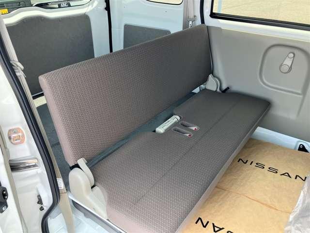 ＮＶ１００クリッパーバン ６６０　ＤＸ　ハイルーフ　４ＷＤ　４ＷＤ　エマ－ジェンシ－ブレ－キ　踏み間違い防　スマートキー　禁煙車両　助手席エアバック　パートタイム４ＷＤ　キーレスキー　パワーウィンドー　パワステ付き　運転席エアバック　エアコン　ＡＢＳ付き　レーンアシスト（14枚目）