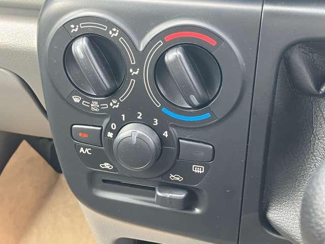 ＮＶ１００クリッパーバン ６６０　ＤＸ　ハイルーフ　４ＷＤ　４ＷＤ　エマ－ジェンシ－ブレ－キ　踏み間違い防　スマートキー　禁煙車両　助手席エアバック　パートタイム４ＷＤ　キーレスキー　パワーウィンドー　パワステ付き　運転席エアバック　エアコン　ＡＢＳ付き　レーンアシスト（19枚目）