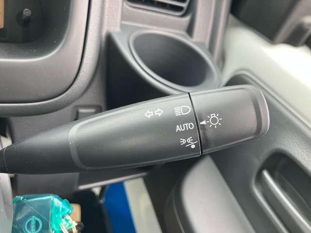 ＮＴ１００クリッパートラック ６６０　ＤＸ　セーフティ　パッケージ　４ＷＤ　４ＷＤ　エマ－ジェンシ－ブレ－キ　車線逸脱警報　インテリジェントエマージェンシーブレーキ　パワーウィンドウ　キーレスエントリー　禁煙車　助手席エアバッグ　切替式４ＷＤ　車線逸脱警報　エアバッグ　エアコン　ＡＢＳ　パワーステアリング（17枚目）