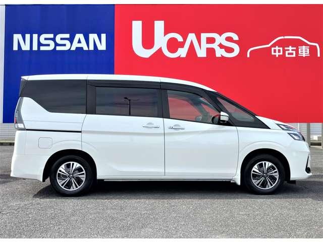 セレナ 1.2 e-POWER XV 純正ナビ・TV アラウンドビュ-モニタ- 両 バックビューモニター 全方位モニタ 両側パワースライドドア LEDヘッドライト 禁煙車 クルーズコントロール ワンオーナー車 ETC スマートキー アルミホイール 車線逸脱 キーレス パワーウィンドウ(10枚目)