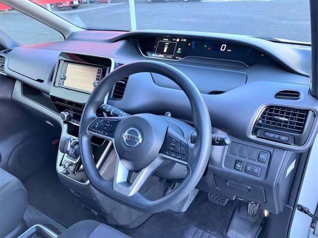 セレナ 1.2 e-POWER XV 純正ナビ・TV アラウンドビュ-モニタ- 両 バックビューモニター 全方位モニタ 両側パワースライドドア LEDヘッドライト 禁煙車 クルーズコントロール ワンオーナー車 ETC スマートキー アルミホイール 車線逸脱 キーレス パワーウィンドウ(16枚目)