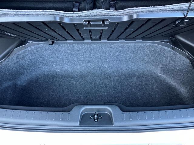 セレナ e-パワー XV 両側オ-トスライドドア アラウンドビュ-M アラウンドビュ-モニタ- 両側パワースライドドア LEDヘッドライト 禁煙車 クルーズコントロール ワンオーナー ETC スマートキー アルミホイール 車線逸脱 パワーウィンドウ 純正ナビ・TV(28枚目)