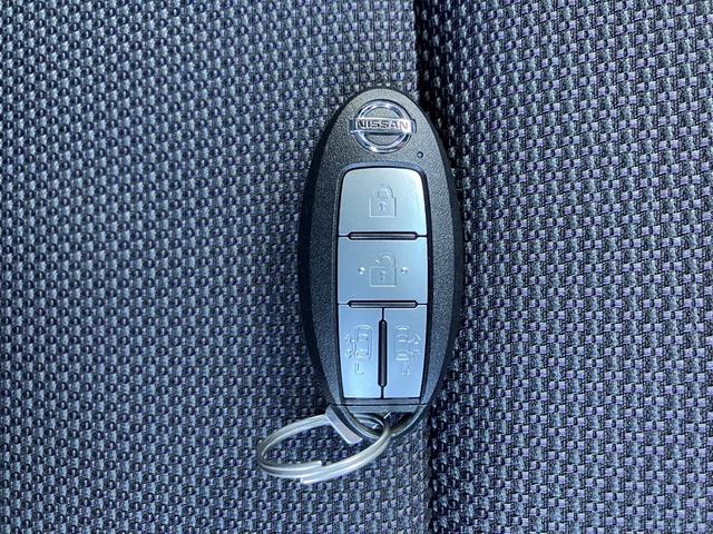 セレナ e-パワー XV 両側オ-トスライドドア アラウンドビュ-M アラウンドビュ-モニタ- 両側パワースライドドア LEDヘッドライト 禁煙車 クルーズコントロール ワンオーナー ETC スマートキー アルミホイール 車線逸脱 パワーウィンドウ 純正ナビ・TV(40枚目)