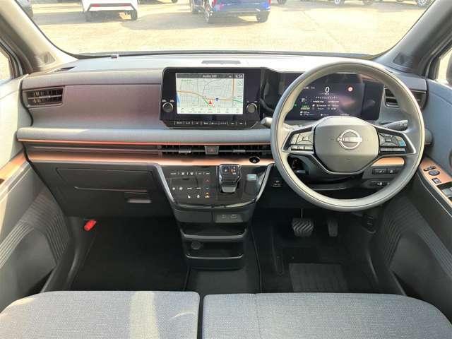 サクラ Ｇ　メ－カ－装着ナビ・ＴＶ　プロパイロット　踏み間違い防止アシスト　ＬＥＤヘッドランプ　スマートキー　禁煙車使用　ＬＤＷ　オートエアコン　ＥＴＣ　バックカメラ　ドライブレコーダー　アダプティブクルーズコントロール　ＡＢＳ　ナビＴＶ　キーフリー（3枚目）