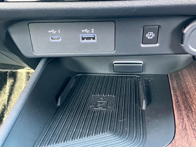 オーラ G FOUR レザーエディション メ-カ-装着ナビ・TV レザーシート プロパイロット 禁煙 LEDライト アラウンドビュ-モニタ- ドライブレコーダー 寒冷地仕様 4WD ETC2.0 シ-トヒ-タ- ステアリングヒ-タ- スマ-トル-ムミラ-(26枚目)