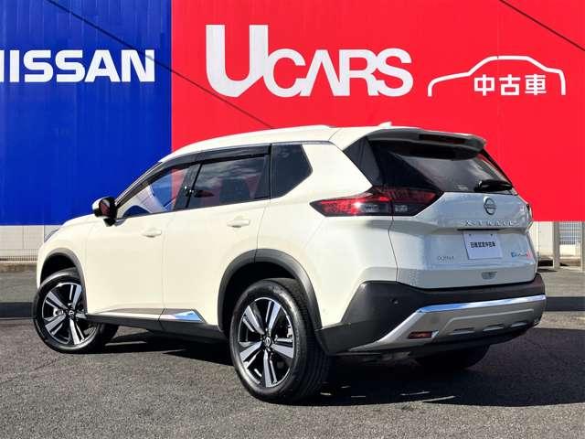 エクストレイル 1.5 G e-4ORCE 4WD メ-カ-装着ナビ・TV プロパイロット パークアシスト 禁煙 LEDヘッドランプ ナビTV スマートキー レーダークルーズ LKA キーフリー ETC 4WD アルミホイール メモリーナビ ドライブレコーダー バックカメラ サイドカメラ(12枚目)