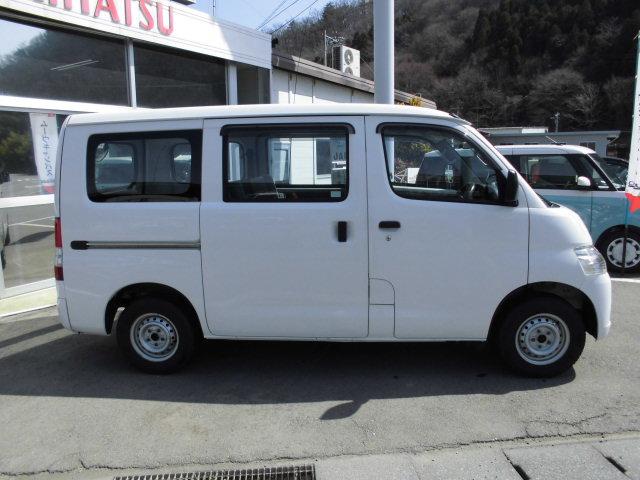 GL 4WD オートマチック(4枚目)