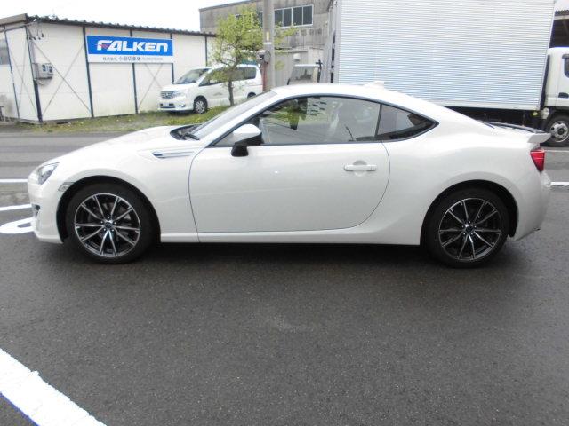 ＢＲＺ Ｓ　パドルシフト＆６速オートマチック　オートクルーズコントロール　ハーフレザーバケットシート　ヒーター付き（運転席・助手席）　リヤスポイラー＆リヤアンダーディフューザー　ＡＶＩＣーＣＺ９００メモリーナビ（7枚目）