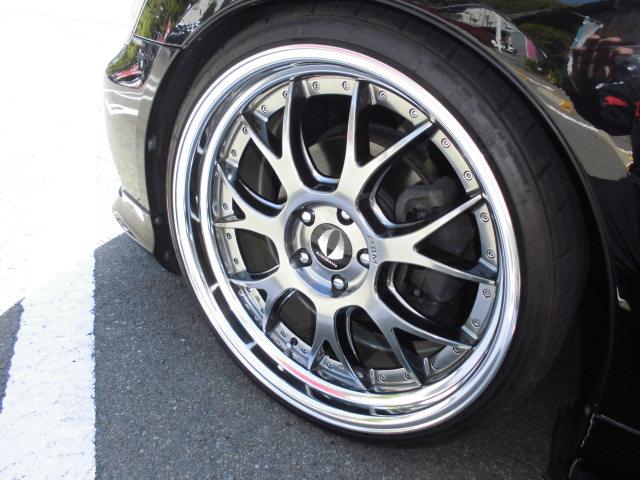 アスリート　社外アルミホイール　ａｉｍｇａｉｎ（エイムゲイン）２０インチ　フロント２３５／３０Ｒ２０　リヤ２４５／３０Ｒ２０装着　クルーズコントロール　運転席電動パワーシート　純正ナビ＆バックカメラ(18枚目)