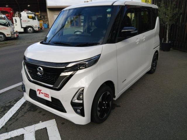 ルークス ハイウェイスター　ＸアーバンクロムプロパイロットＥＤ　４ＷＤ　プロパイロット　アラウンドビューモニター　両側電動パワースライドドア　プラズマクラスター搭載シーリングファン　シートヒーター（運・助）ハーフレザーシート　ＬＥＤヘッドライト　スマートキー（2枚目）