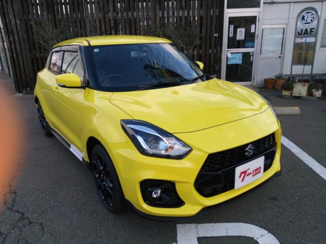 スイフトスポーツ ZC33S ファイナルエディション 特別仕様車 インタークーラー付きターボエンジン 6速マニュアルシフト オートクルーズコントロール オートライト&ハイビーム 運転席シートヒーター 後方ソナーセンサー 登録済み未使用車(3枚目)