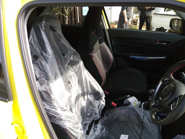 スイフトスポーツ ZC33S ファイナルエディション 特別仕様車 インタークーラー付きターボエンジン 6速マニュアルシフト オートクルーズコントロール オートライト&ハイビーム 運転席シートヒーター 後方ソナーセンサー 登録済み未使用車(22枚目)