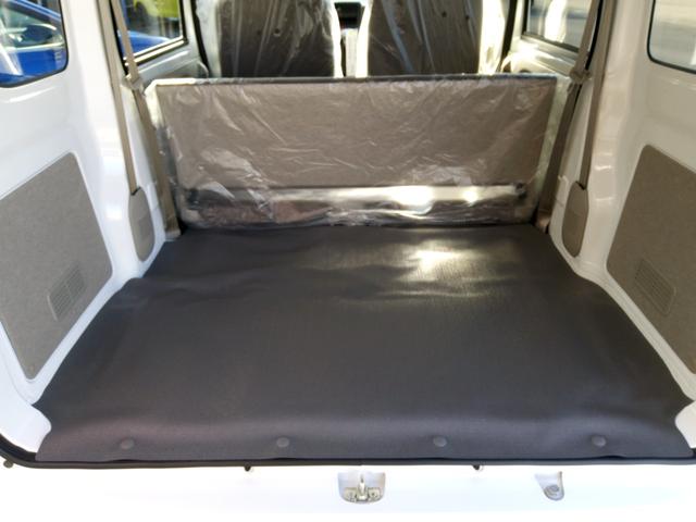 エブリイ PAリミテッド 4WD(パートタイム・2WD・AUTO・LOCKモード切替式)CVT デュアルカメラブレーキサポート安全装置装着 車線逸脱警報 後方障害物ソナーセンサー オートライト&ハイビーム 届け出済み未使用車(16枚目)