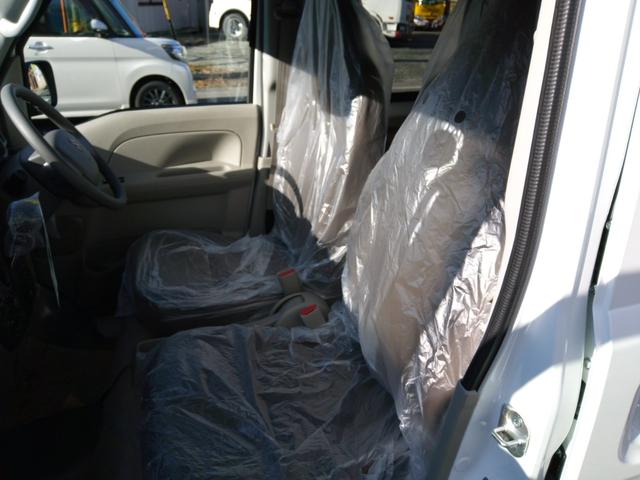 エブリイ PAリミテッド 4WD(パートタイム・2WD・AUTO・LOCKモード切替式)CVT デュアルカメラブレーキサポート安全装置装着 車線逸脱警報 後方障害物ソナーセンサー オートライト&ハイビーム 届け出済み未使用車(20枚目)