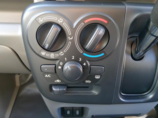 エブリイ PAリミテッド 4WD(パートタイム・2WD・AUTO・LOCKモード切替式)CVT デュアルカメラブレーキサポート安全装置装着 車線逸脱警報 後方障害物ソナーセンサー オートライト&ハイビーム 届け出済み未使用車(27枚目)