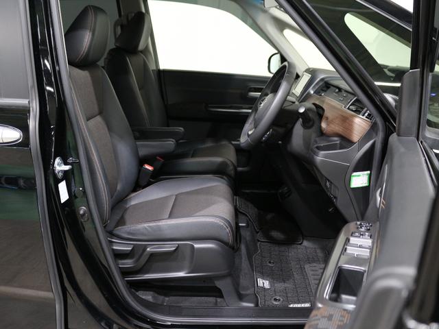 フリードハイブリッド ハイブリッド・クロスターホンダセンシング　ギャザズメモリーナビ　フルセグ　ＤＶＤ　リアカメラ　ＥＴＣ　シートヒーター　両側電動スライドドア　ＬＥＤヘッドライト　アルミホイール（8枚目）